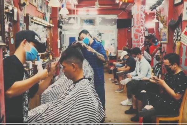 Khách bức xúc vì không được hoàn tiền chuyến bay bị hủy do Covid-19-2