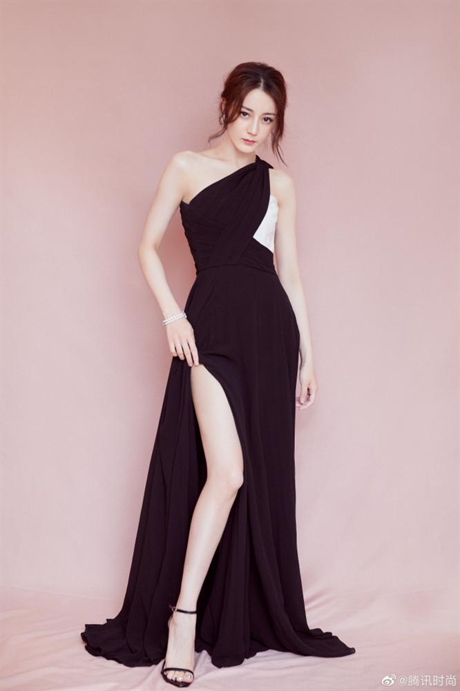 4 mỹ nhân sở hữu đôi chân dài nhất Cbiz: Địch Lệ Nhiệt Ba, Quan Hiểu Đồng chưa phải số 1-11