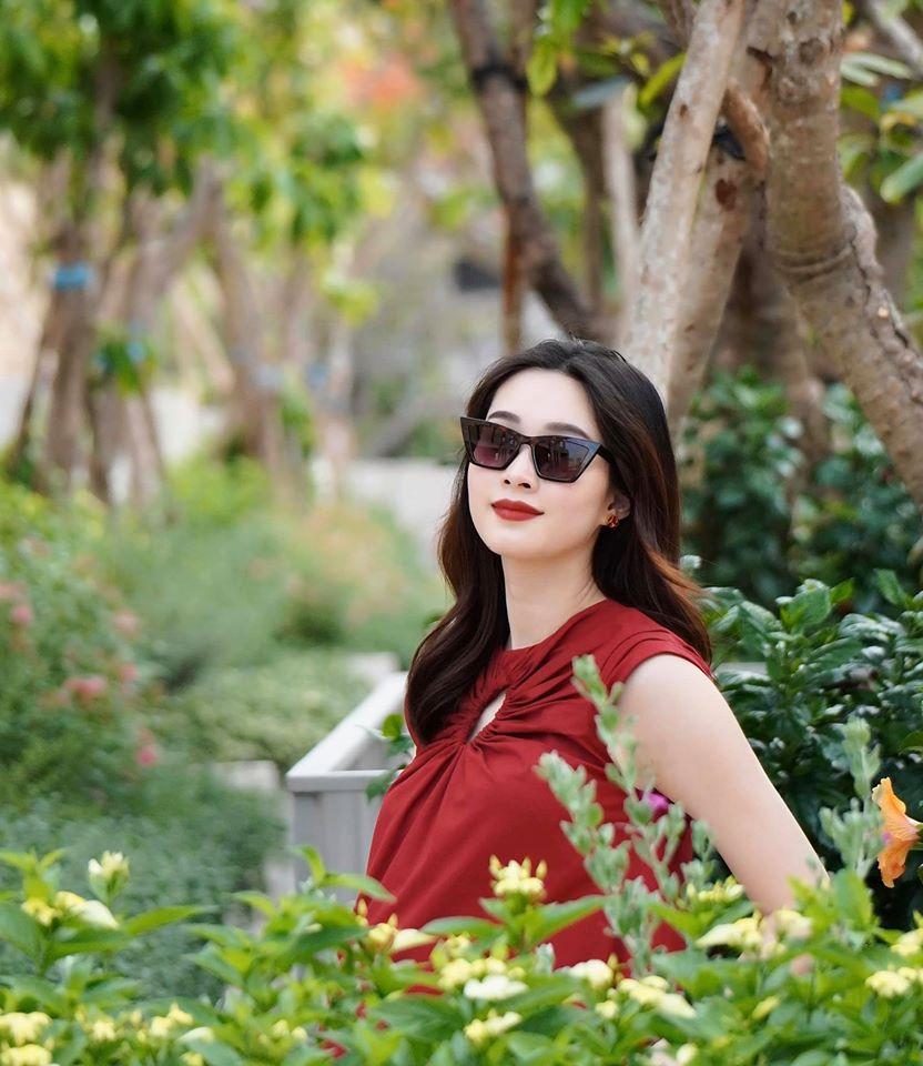 Hoa hậu Đặng Thu Thảo xác nhận mang thai lần 2, dự sinh quý tử vào tháng 5-1