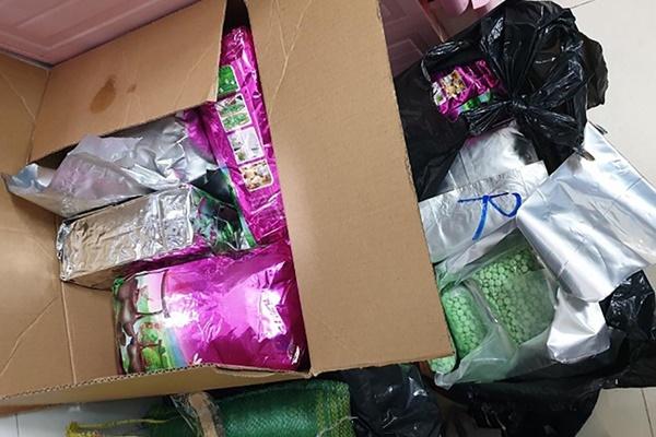 Cô gái xinh đẹp ở miền Tây ôm gần 4kg ma túy từ Campuchia về Việt Nam-3