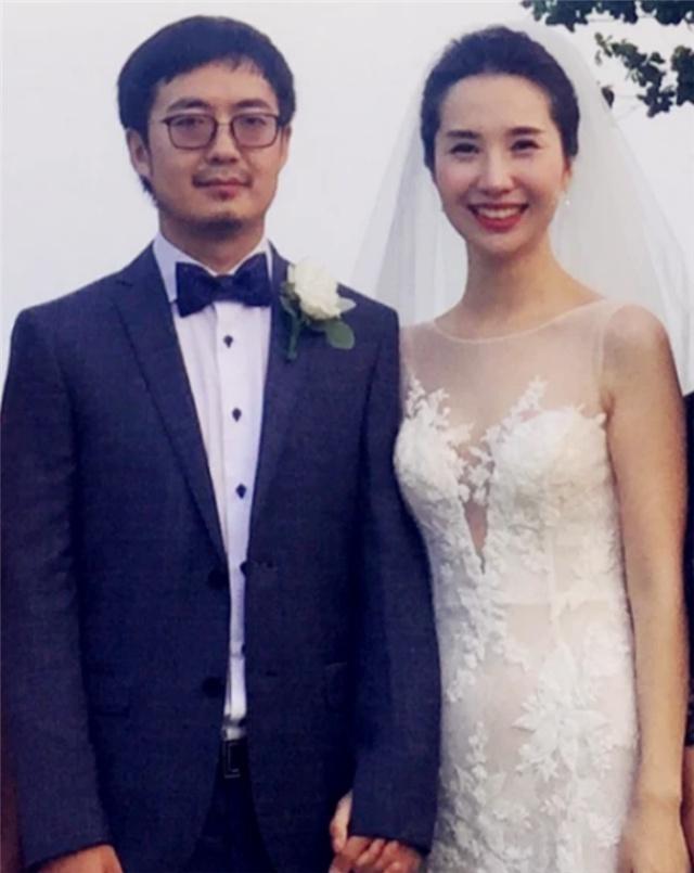 Vợ đẹp như hoa hậu khui vụ chủ tịch Taobao ngoại tình kiều nữ 8X-1