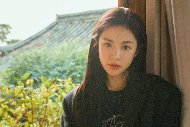 Phanh Lee khoe thiệp mời kịp deadline lấy chồng năm 30 tuổi, bạn bè chuẩn bị lên đồ đi ăn cỗ cưới thôi nào-5