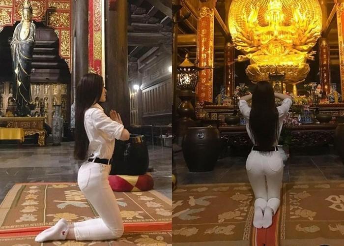 Hương Tràm bị dân mạng công khai nhắc nhở vì đi chùa mà ăn mặc phản cảm-7