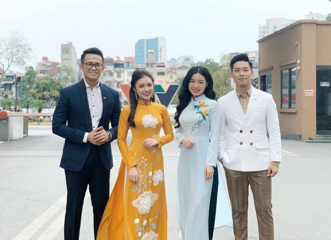 Khán giả sốt xình xịch với nữ MC chân ngắn nhưng có võ của Đài truyền hình Việt Nam-3