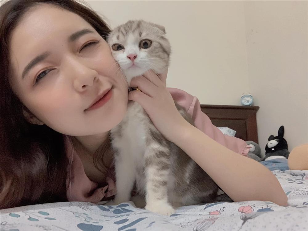 Khán giả sốt xình xịch với nữ MC chân ngắn nhưng có võ của Đài truyền hình Việt Nam-10