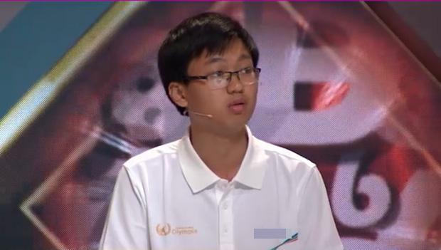 Đường Lên Đỉnh Olympia xuất hiện câu hỏi hack não, lời giải thích của MC còn mặn hơn nhiều!-3