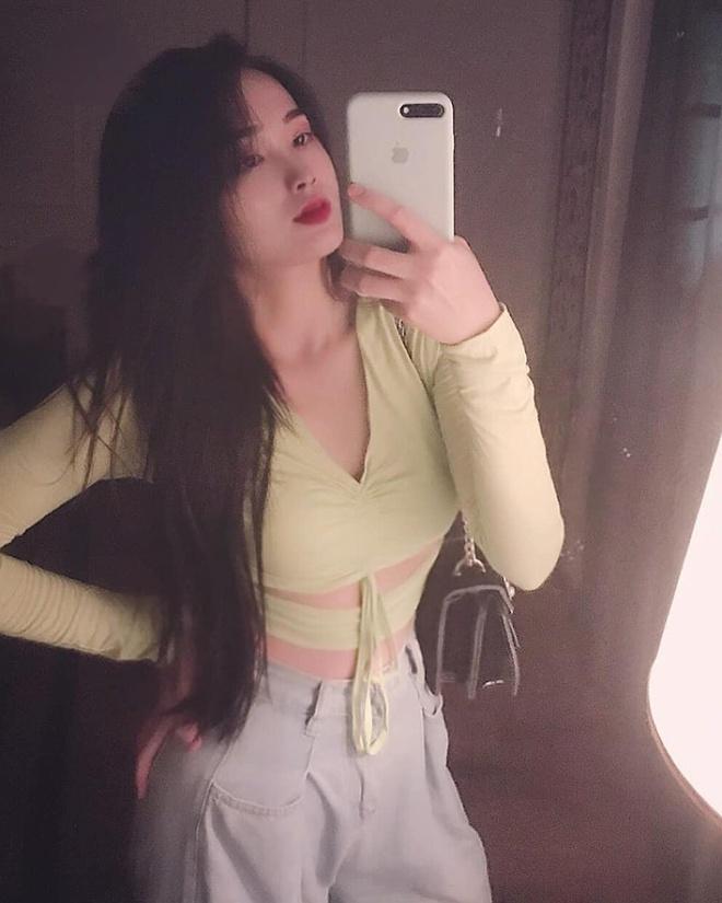 Dậy thì thành công, 4 nữ sinh bị nghi ngờ phẫu thuật thẩm mỹ-9