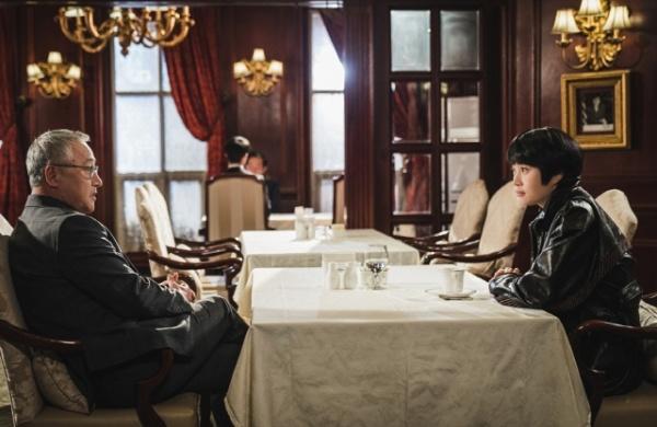 Knet đòi đuổi nam diễn viên 60 tuổi khỏi phim Thế giới hôn nhân vì quan hệ tình dục với trẻ vị thành niên 18 năm trước-5