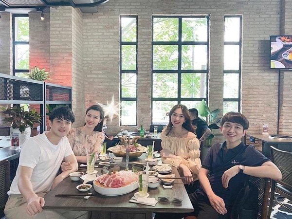 Thời trang giấu bụng bầu quá đỉnh, Đặng Thu Thảo gần sinh em bé mọi người mới hay-5