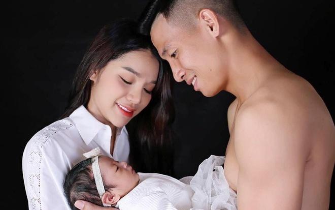 Nàng WAGs xinh đẹp và kiếm tiền giỏi của cầu thủ Việt-2