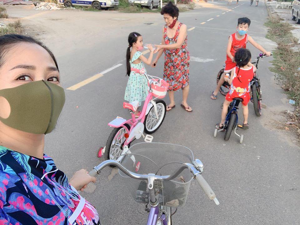 Cuộc sống đời thường giản dị của Ốc Thanh Vân-10