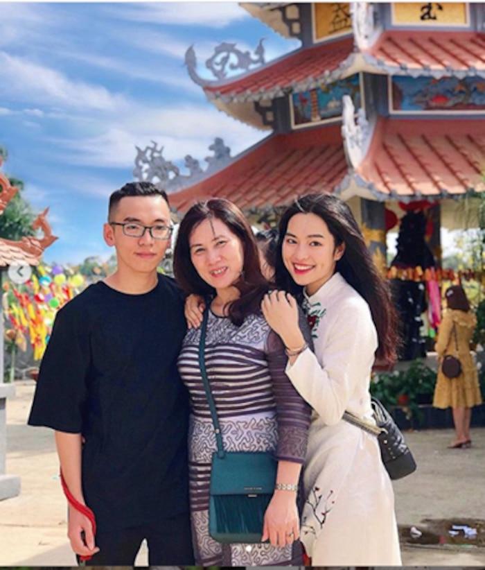 Điểm danh những cậu em trai cực phẩm của hội hotgirl Việt-4