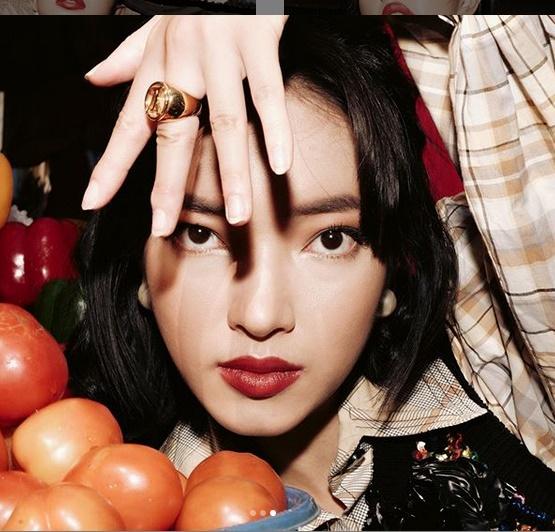 HHen Niê họa mặt như dọa ma - Bảo Thy cắt mái ngố mất hẳn vẻ sang chảnh-9