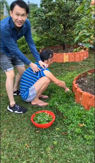 Cuộc sống tách biệt của NSƯT Hoài Linh tại nhà thờ Tổ trong những ngày dịch bệnh-3