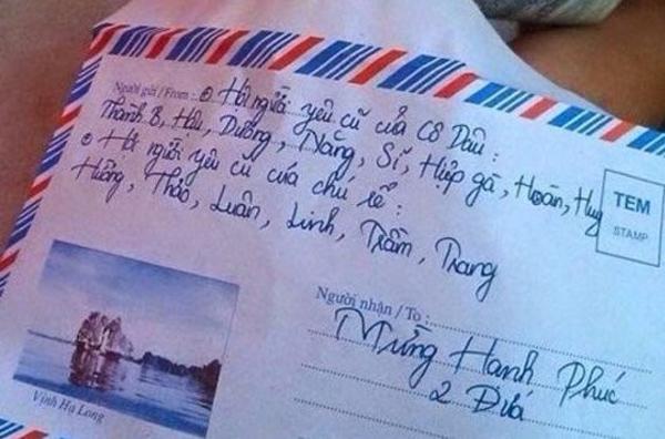 Cô dâu bóc phong bì mừng cưới 4 trong 1 của người yêu cũ, thất kinh khi thấy tờ tiền bên trong-7