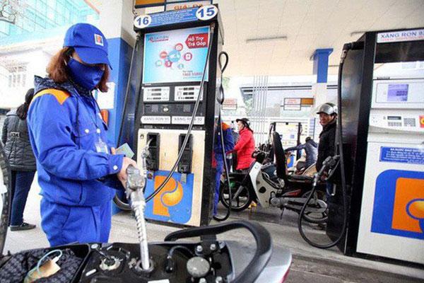 Giá xăng giảm xuống dưới 11.000 đồng/lít-3