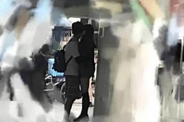 Phạm Băng Băng, Lý Tiểu Lộ bị cấm phát sóng livestream, mất hoàn toàn cơ hội kiếm tiền triệu đô sau hàng loạt bê bối đời tư-4