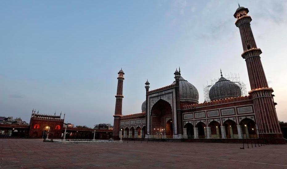 Cảnh hoang vắng hiếm gặp tại các thánh đường Hồi giáo trong tháng Ramadan-6