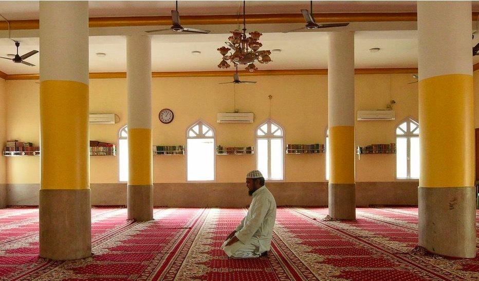 Cảnh hoang vắng hiếm gặp tại các thánh đường Hồi giáo trong tháng Ramadan-8
