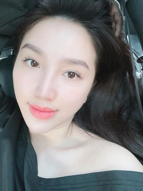 Bí kíp dưỡng da của Bảo Thy: Bôi kem chống nắng ngay cả khi ở trong nhà, ngủ sớm-2