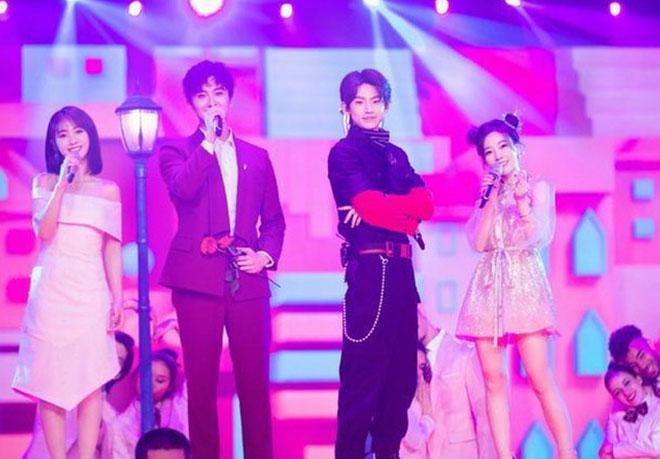 Hotgirl nổi tiếng lộ thân hình nhỏ bé như học sinh tiểu học làm dân mạng tranh cãi gắt-5