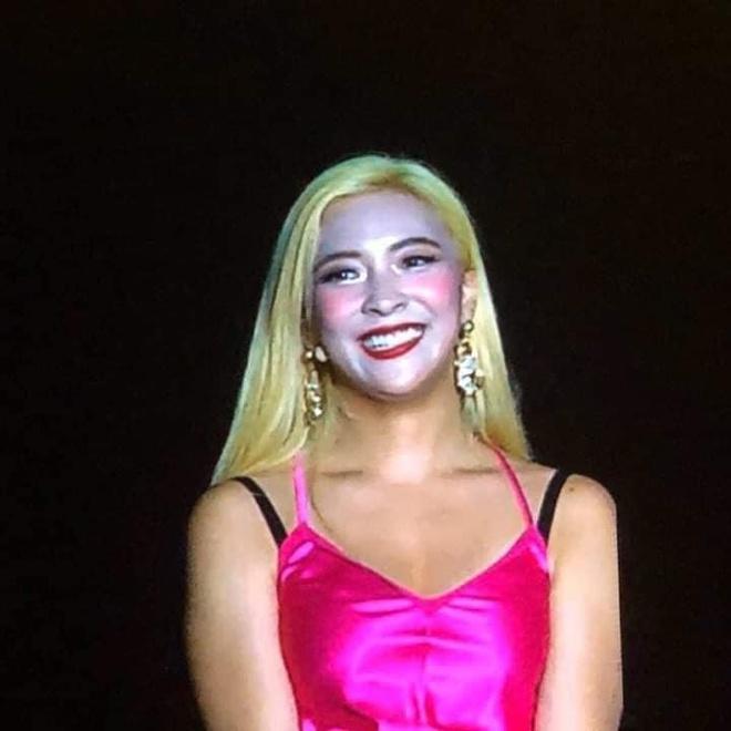 Những lần sao Hàn trông như hề, mặt đánh phấn trắng bệch-1