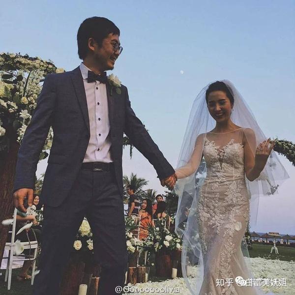 Chủ tịch Taobao bị giáng chức sau khi bị vợ tố ngoại tình, dân mạng tranh luận: Hủy hoại sự nghiệp của chồng bằng 1 dòng trạng thái là đúng hay sai?-2