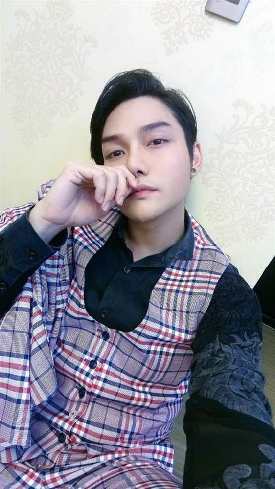 Con trai nuôi của danh hài Hoài Linh được xuất viện sau hơn 1 tuần bị tai nạn giao thông-2