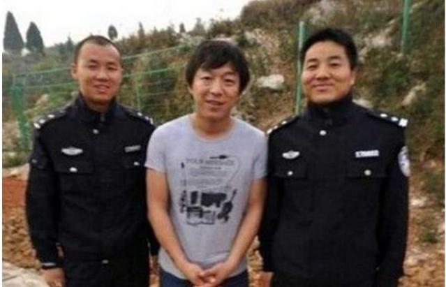 Những sự cố không biết chui vào đâu cho hết ngượng của sao Hoa ngữ-2