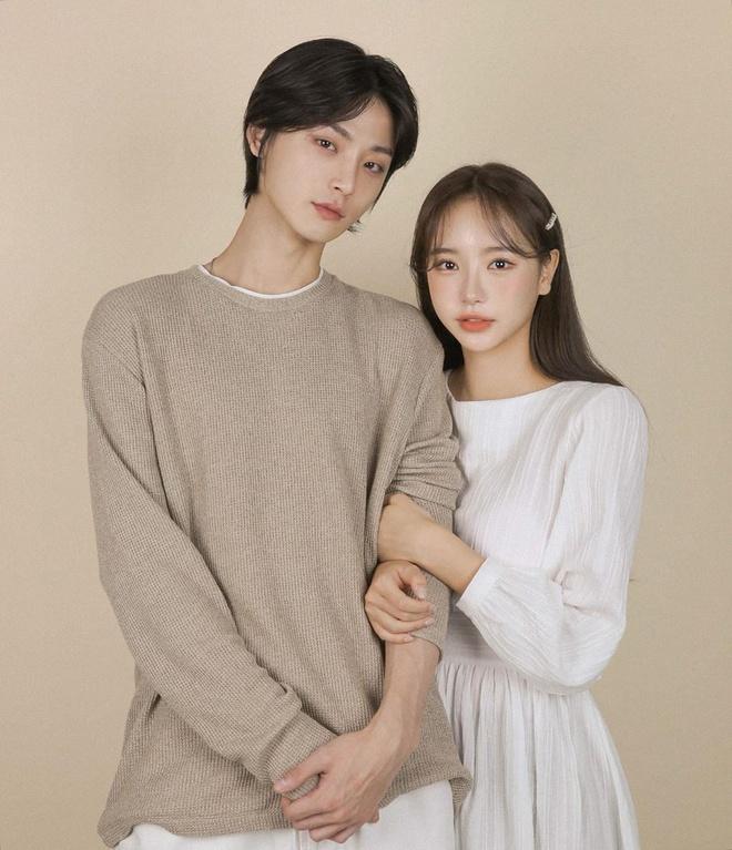 Bạn trai của Areum Songee cũng là một gương mặt quen thuộc với giới trẻ Hàn Quốc - hot boy, người mẫu Kim Hyeong Kwon.