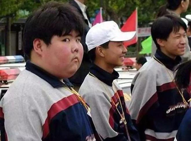 Meme ‘chàng mập’ nổi tiếng 17 năm trước đã giảm cân, sống bình lặng-1
