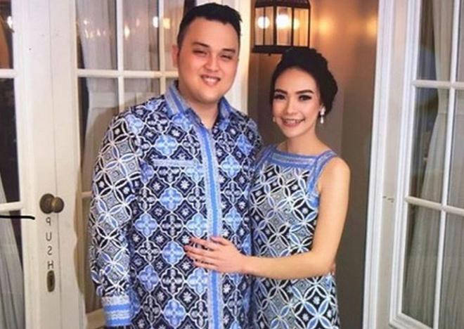 Chưa kịp tổ chức lễ cưới với bạn gái 8 năm, bác sĩ chống dịch Covid-19 đã qua đời-1