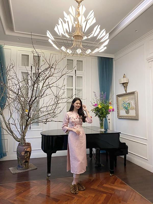 Cuộc sống nhung lụa của á hậu Thanh Tú-5