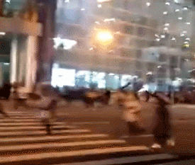 Sao Hoa ngữ chết khiếp vì fan cuồng: Lộc Hàm bị quay lén, Tiêu Chiến bị rượt chạy mất dép-8