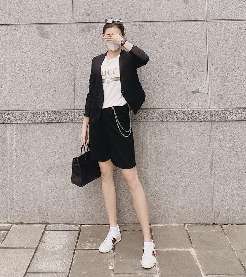 Phượng Chanel lần đầu diện áo trễ vai đẹp - Tóc Tiên mặc áo bra khoe vòng 1 táo bạo-5