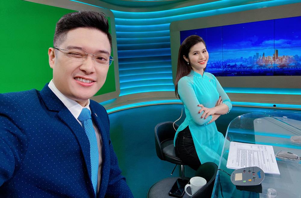 Thời trang trên tươm tất, dưới xuề xoà của các BTV truyền hình-9