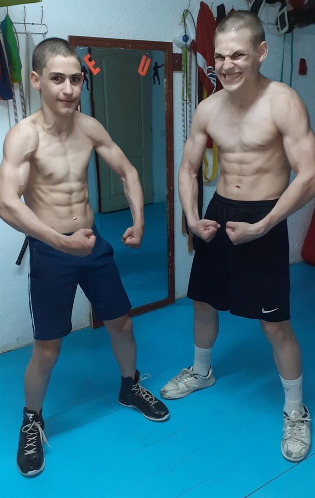 Hành trình khổ luyện của những lực sĩ nhí nổi tiếng MXH-9