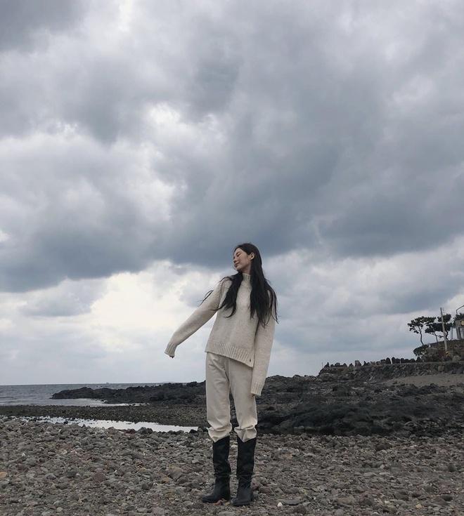 Seohyun ngoài đời ăn mặc đẹp, gợi cảm hơn ở tuổi 30-3