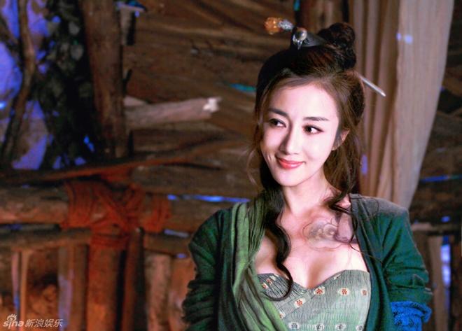 Mỹ nữ phim cổ trang chơi trội với hình xăm ở vị trí hiểm hóc-2