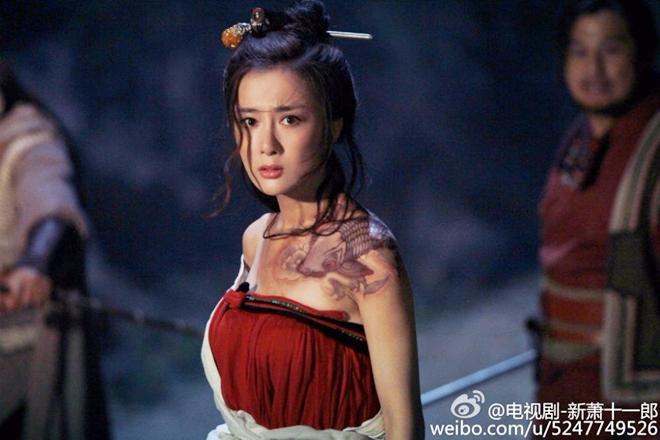 Mỹ nữ phim cổ trang chơi trội với hình xăm ở vị trí hiểm hóc-3