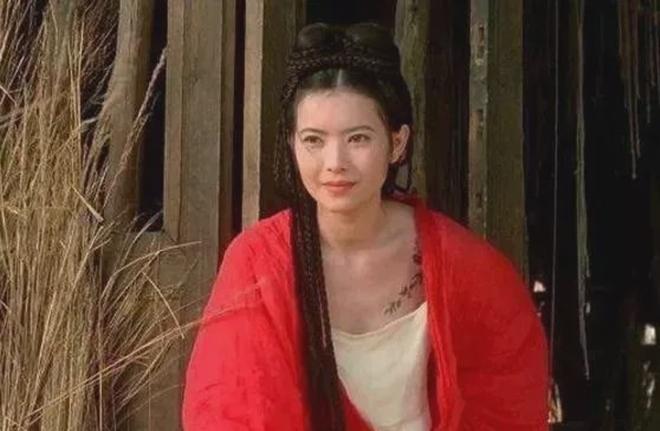 Mỹ nữ phim cổ trang chơi trội với hình xăm ở vị trí hiểm hóc-9