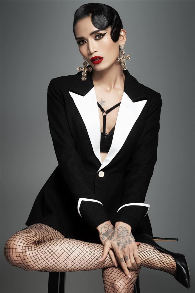 BB Trần gây ngỡ ngàng với loạt ảnh giả gái sexy nghẹt thở-4