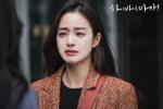 Kim Tae Hee khóc không ngừng khi quay phim