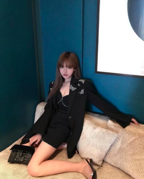 Trịnh Sảng - Song Hye Kyo thăng hạng nhan sắc sau chia tay: Phụ nữ đẹp nhất khi không thuộc về ai-4