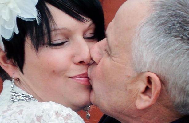 Chuyện tình như phim của cô gái 16 yêu người đàn ông lớn hơn 32 tuổi-2