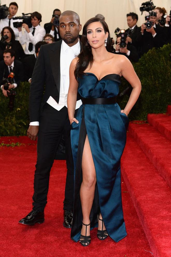 Kanye West - gã rapper tai tiếng, hám danh, núp váy vợ thành tỷ phú-6