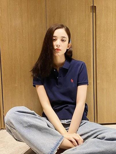 Mỹ nhân Tân Cương ở nhà vẫn xinh đẹp, ăn mặc sành điệu-9