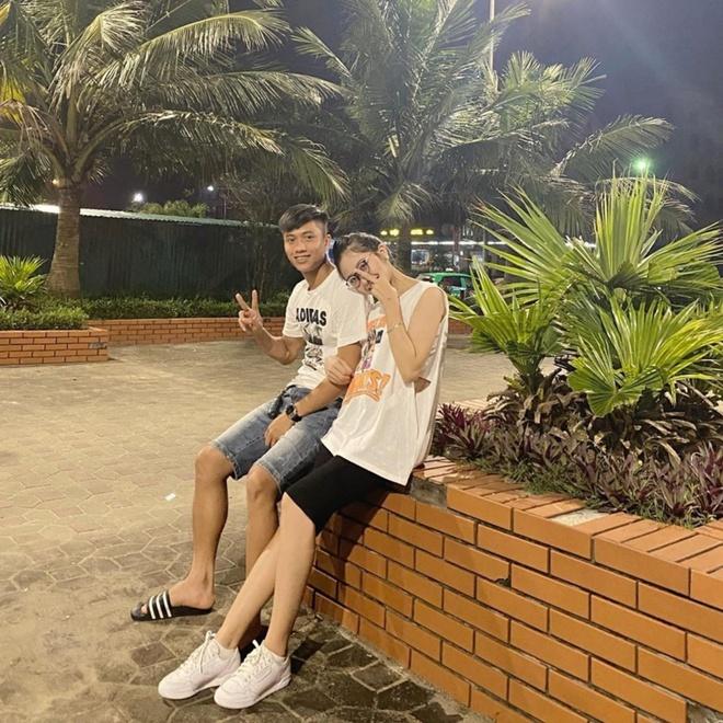 Duy Mạnh, Văn Đức đưa vợ đi chơi và nghỉ ngơi dịp lễ-3