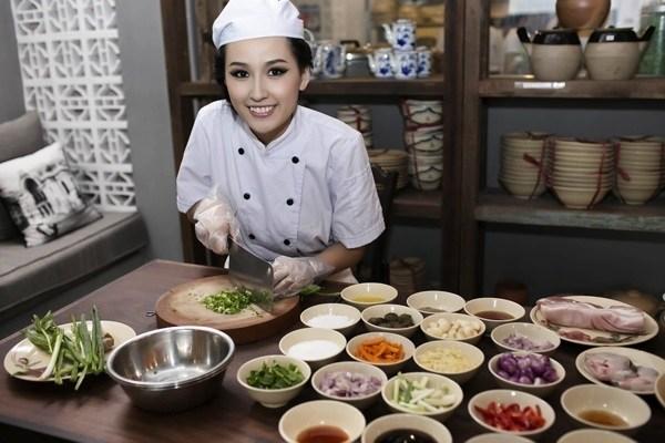 Đâu chỉ Lý Quí Khánh, nhiều sao Việt cũng bị chê bán đồ ăn giá đắt cắt cổ-7