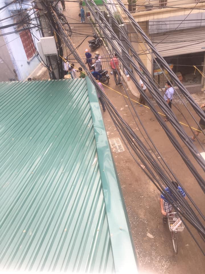 Phát hiện 1 công nhân ở Gia Lâm - Hà Nội sốt cao liên tục, gần 600 người phải cách ly-4